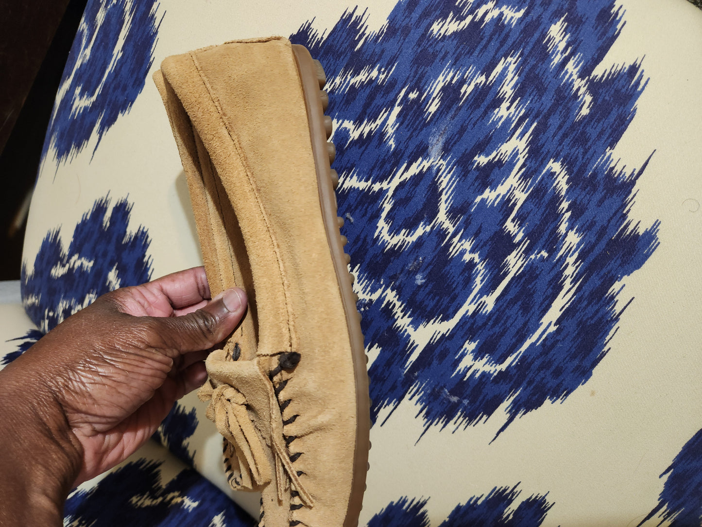 WOMEN’S MOCCASINS