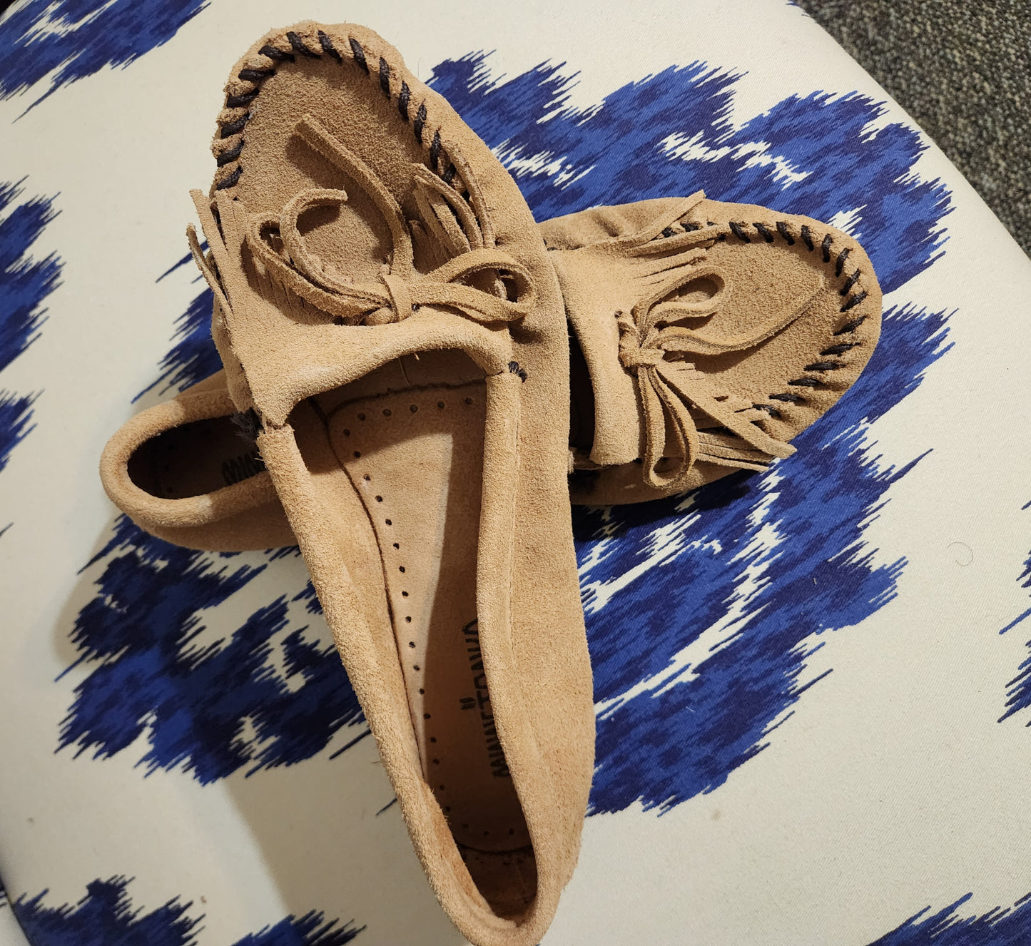 WOMEN’S MOCCASINS