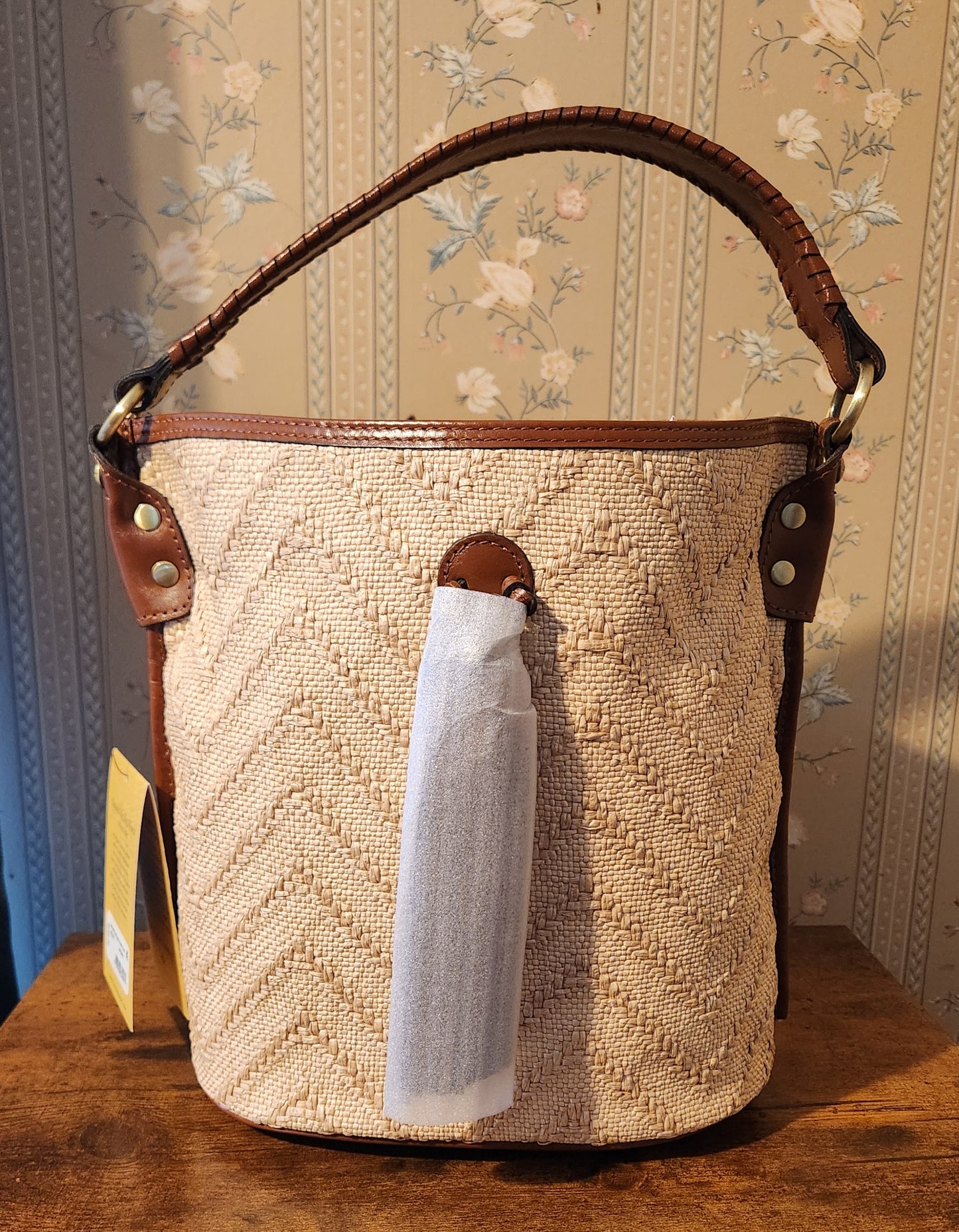 Otavia Bucket Crossbody