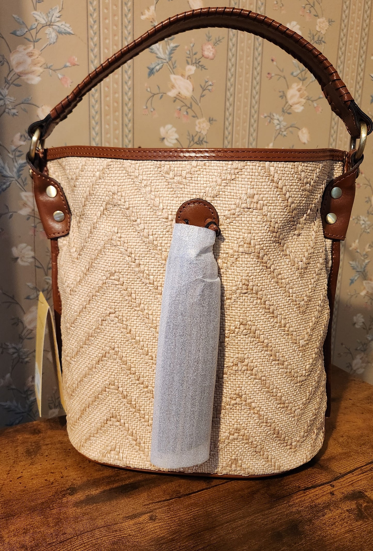Otavia Bucket Crossbody