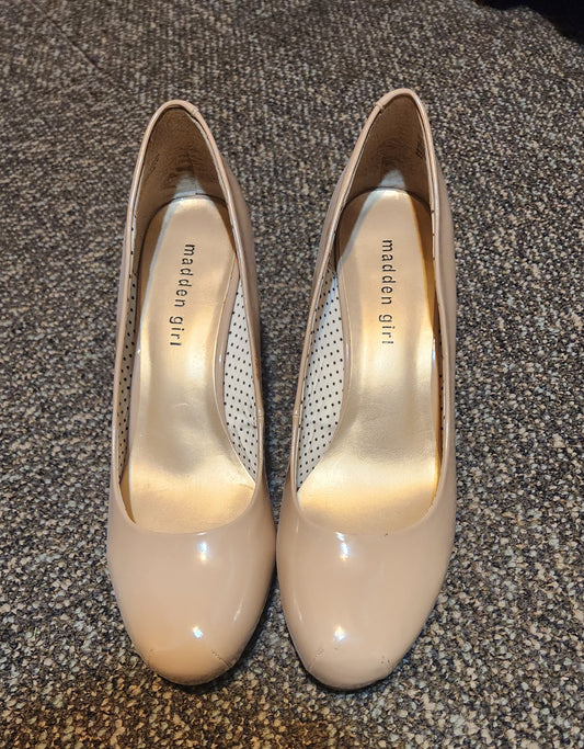 Madden girl size 10